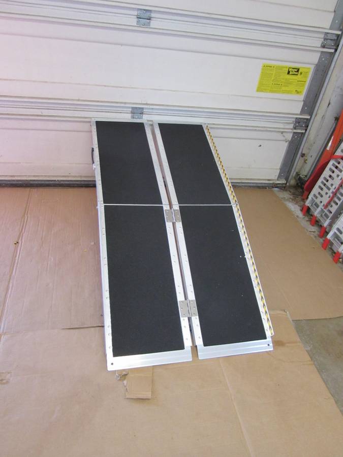 Wheelchair walker ramp