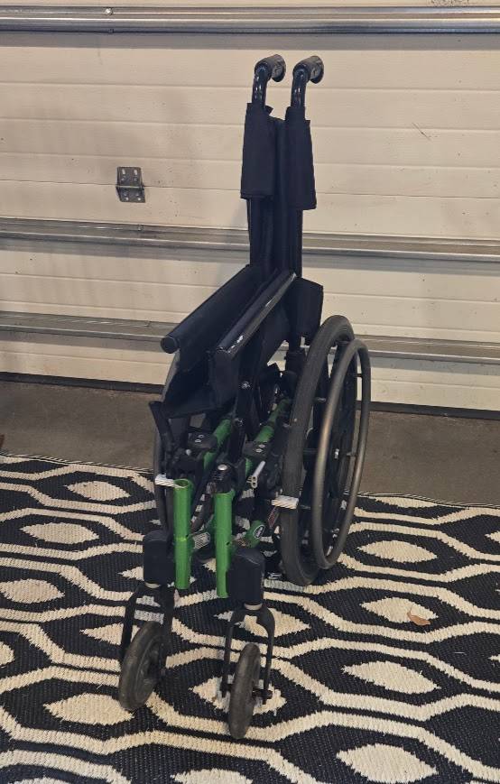 Foldable Invacare Wheelchair