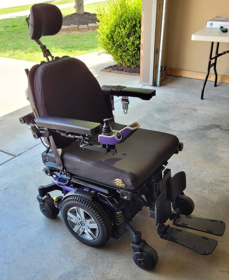 Quantum Edge 2 Electric Mobility Wheelchair With Upgrades