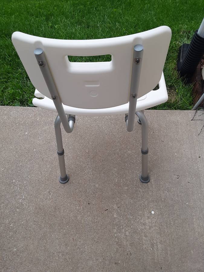 Adjustable shower chair