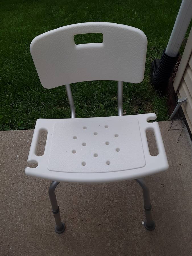 Adjustable shower chair
