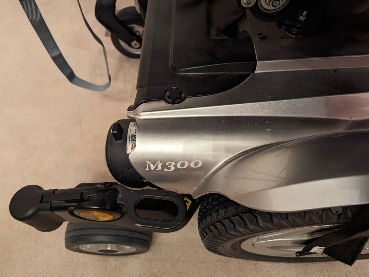 Electric permobil wheelchair scooter