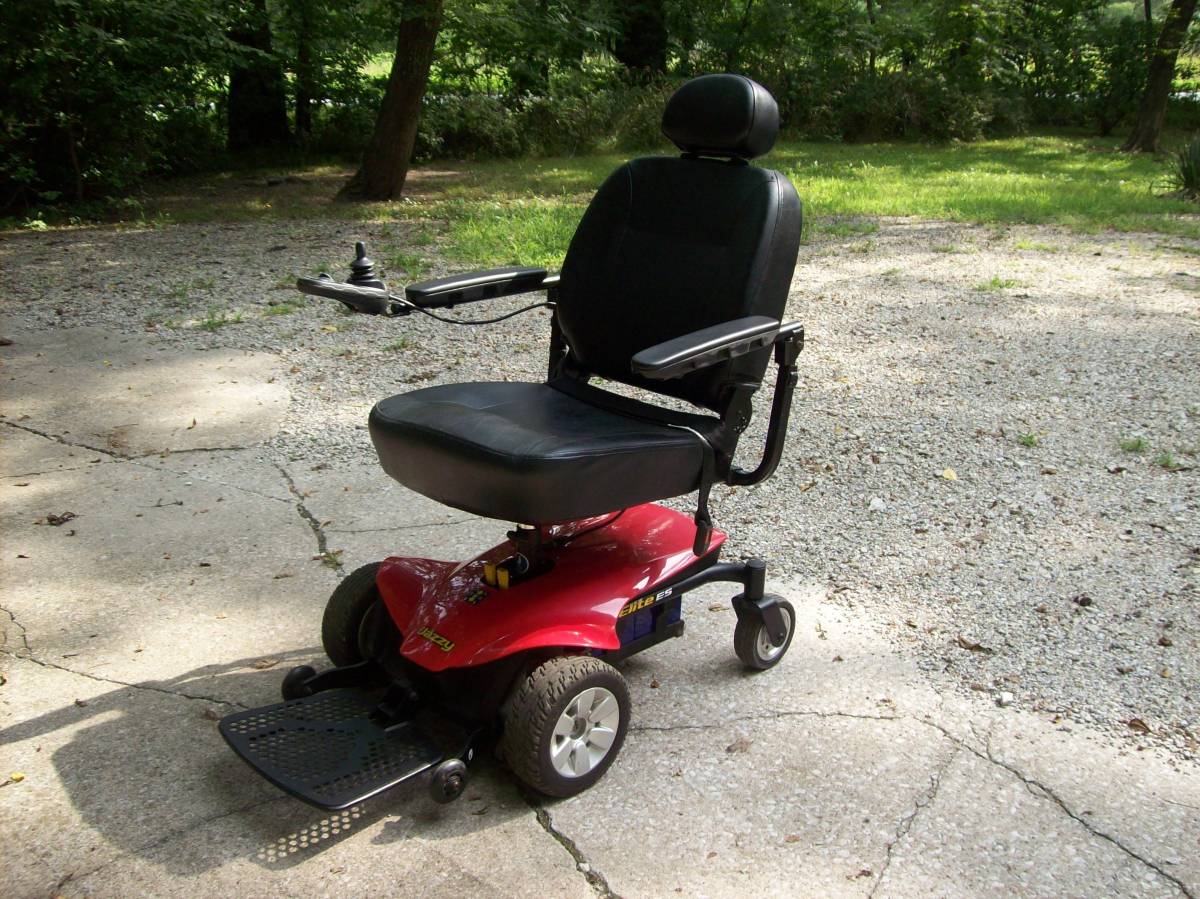 Pride Jazzy Elite ES Electric Wheelchair Scooter