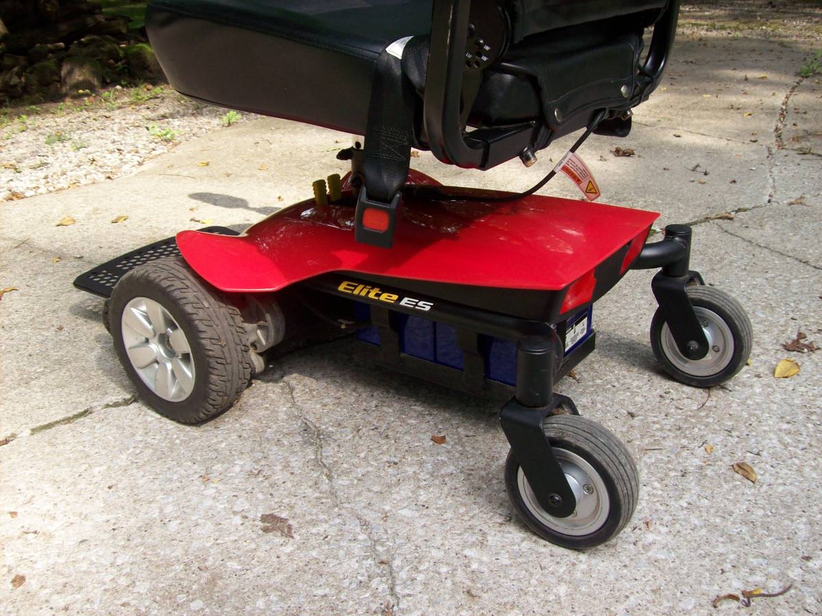 Pride Jazzy Elite ES Electric Wheelchair Scooter
