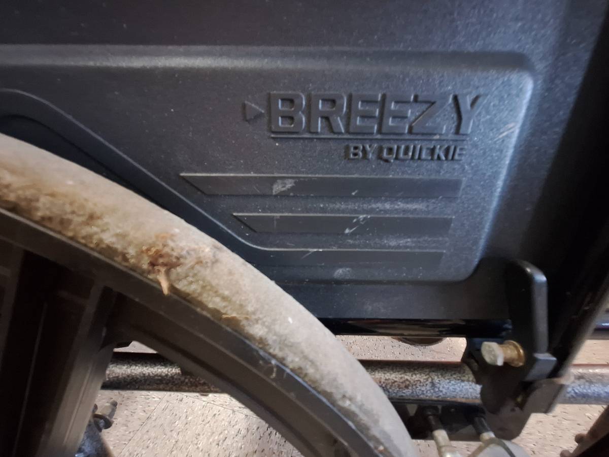 WHEELCHAIR BREEZY