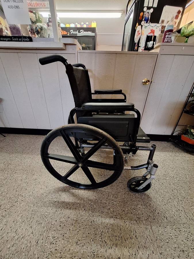 WHEELCHAIR BREEZY