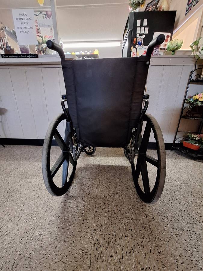 WHEELCHAIR BREEZY