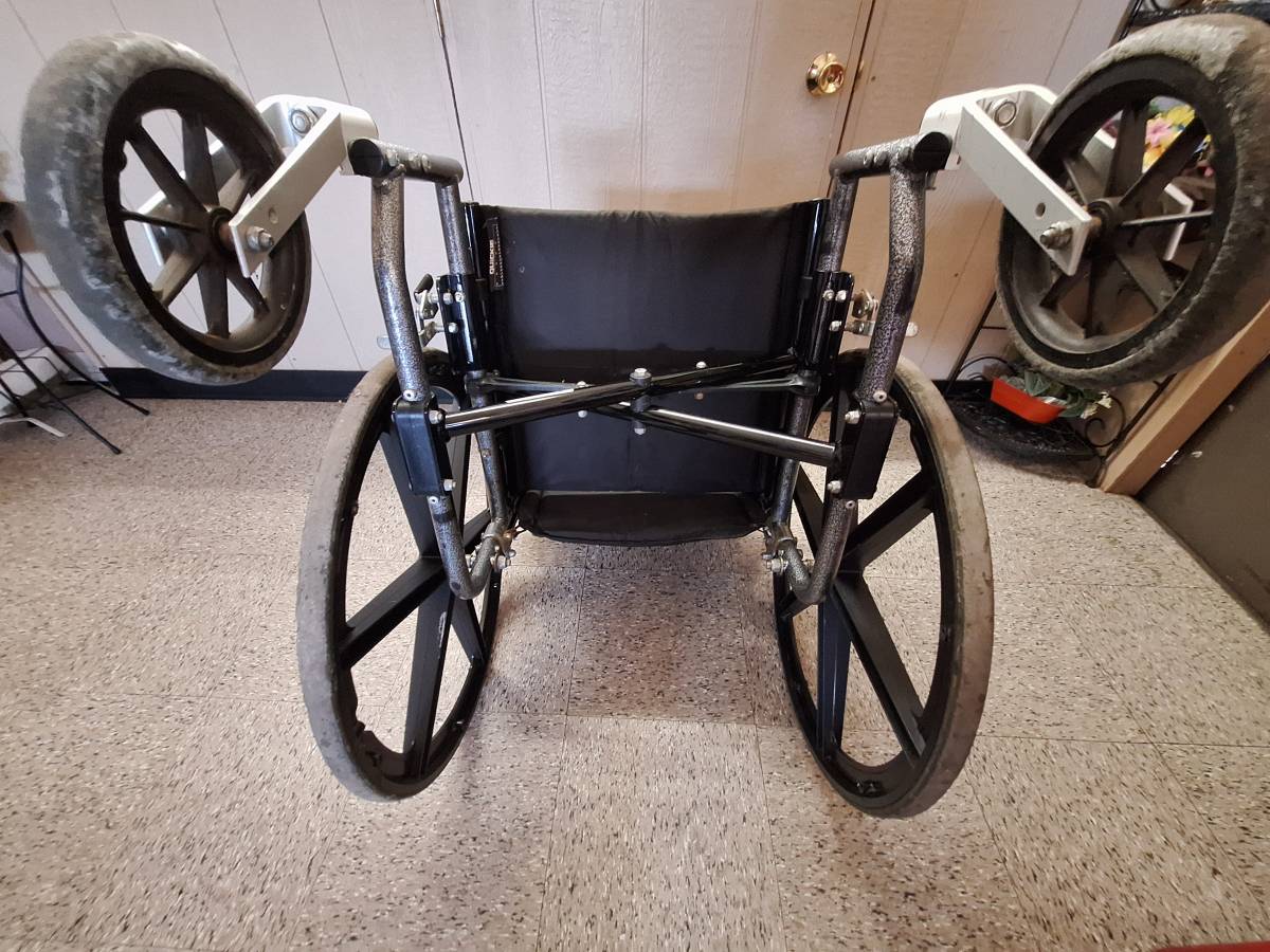 WHEELCHAIR BREEZY