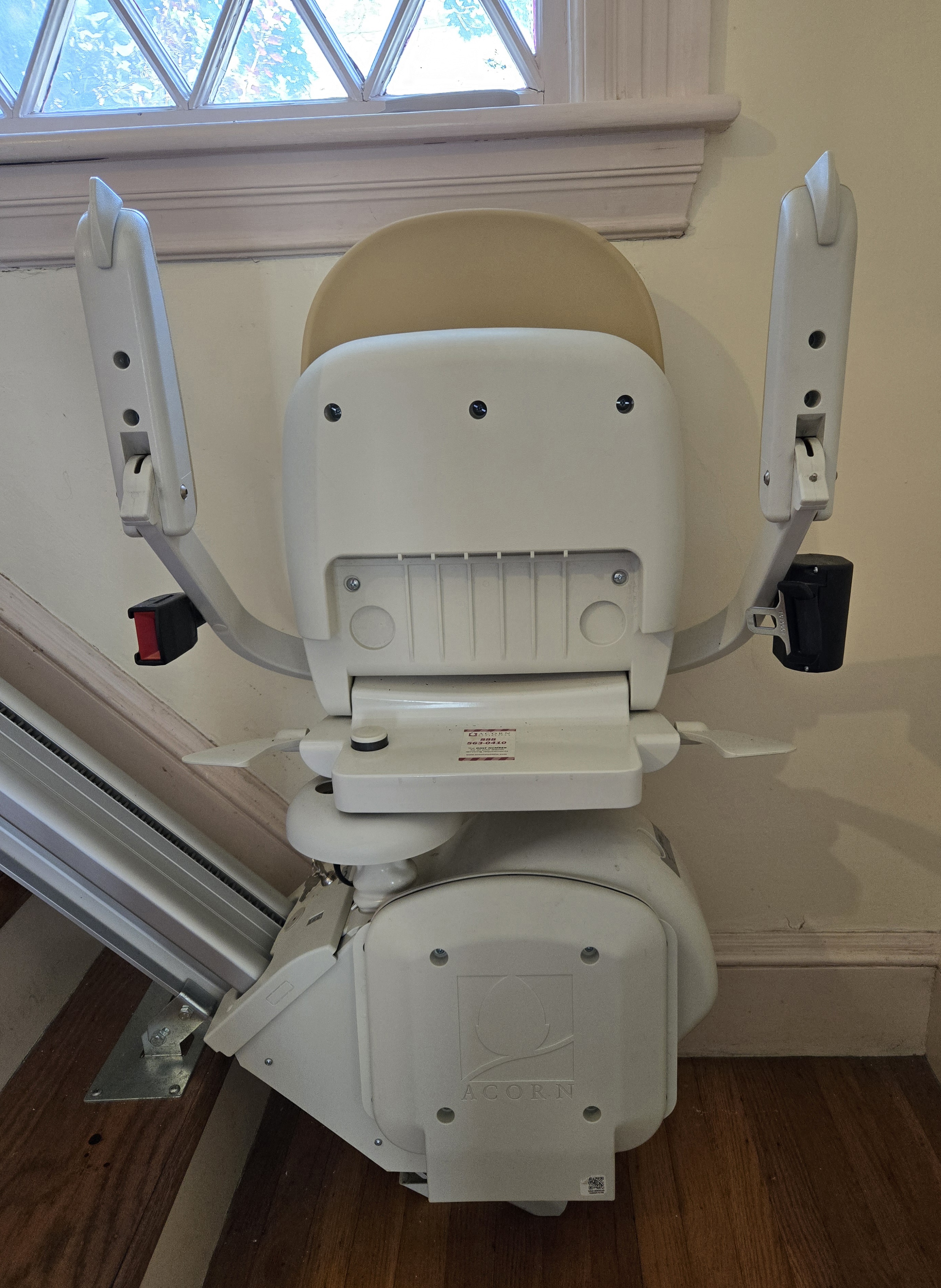 Acorn SuperGlide 130 T700 Strait StairLift - Used, great condition - Andover, MA