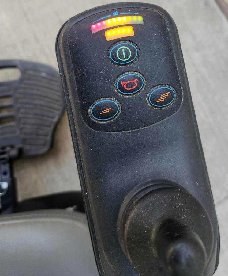 Quickie Aspire electric scooter wheelchair power chair