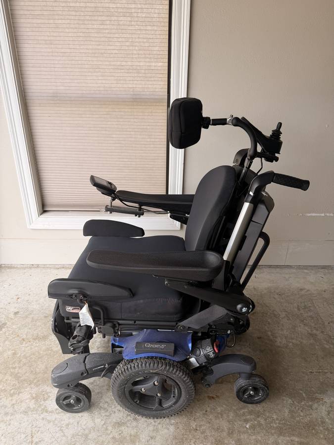 Quickie Sedeo Pro Q700M Power Wheelchair