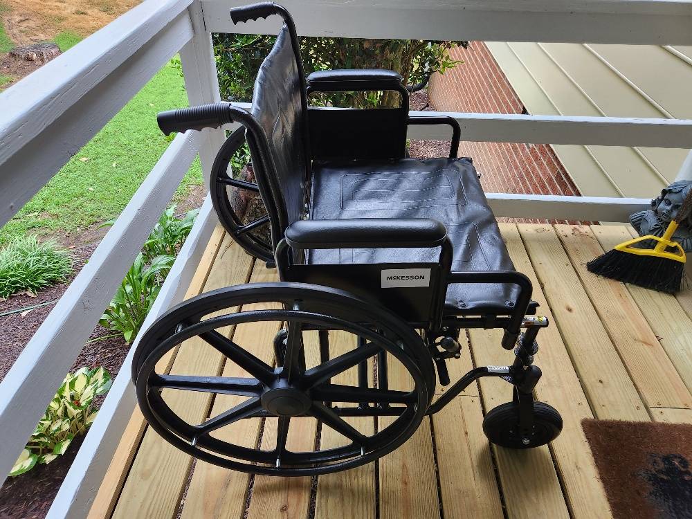 McKesson Extra Wide Bariatric Wheelchair ***Excellent Condition***