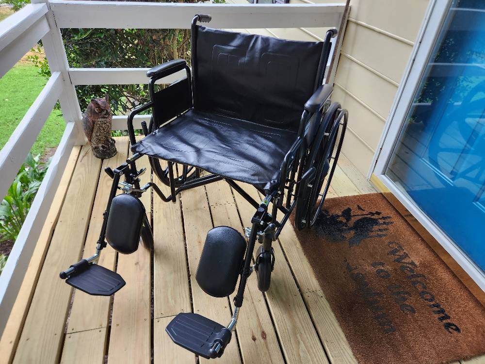 McKesson Extra Wide Bariatric Wheelchair ***Excellent Condition***