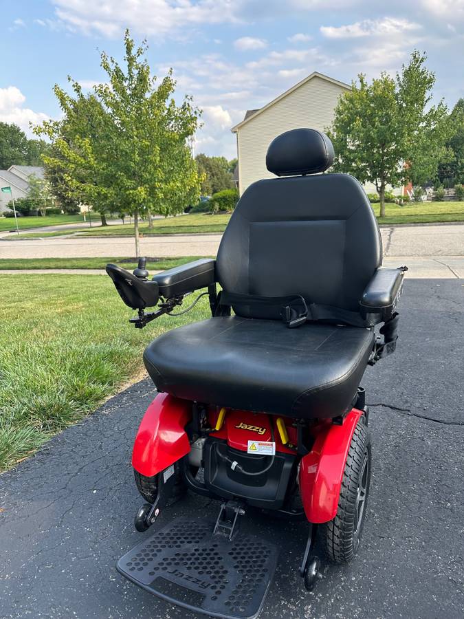 Jazzy Elite HD Power Scooter / wheelchair