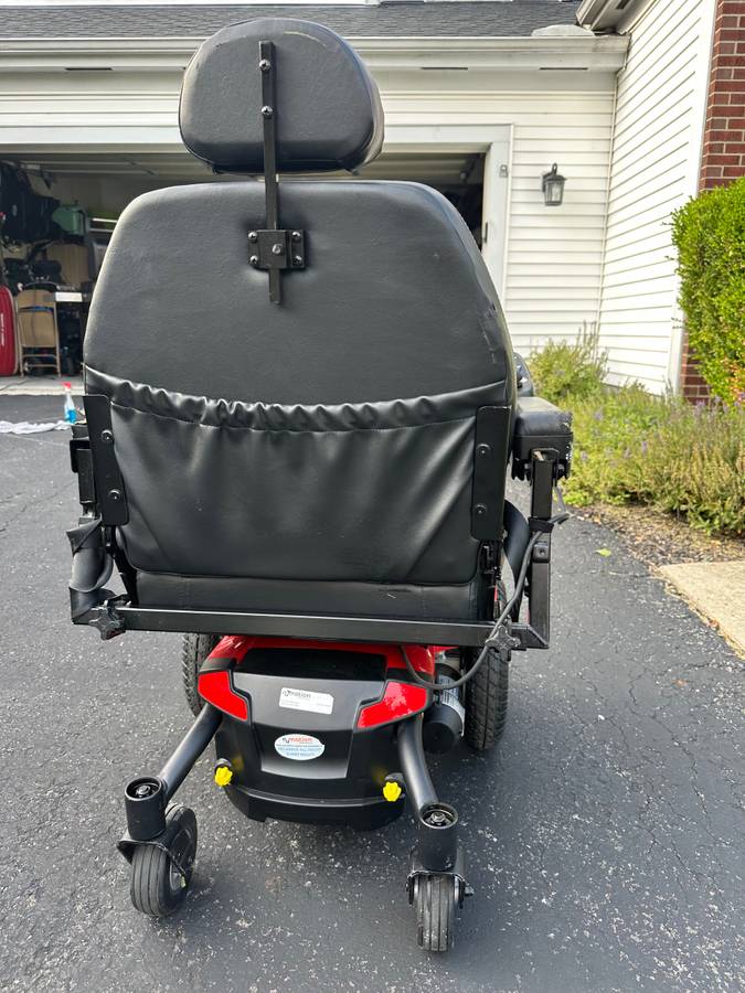 Jazzy Elite HD Power Scooter / wheelchair