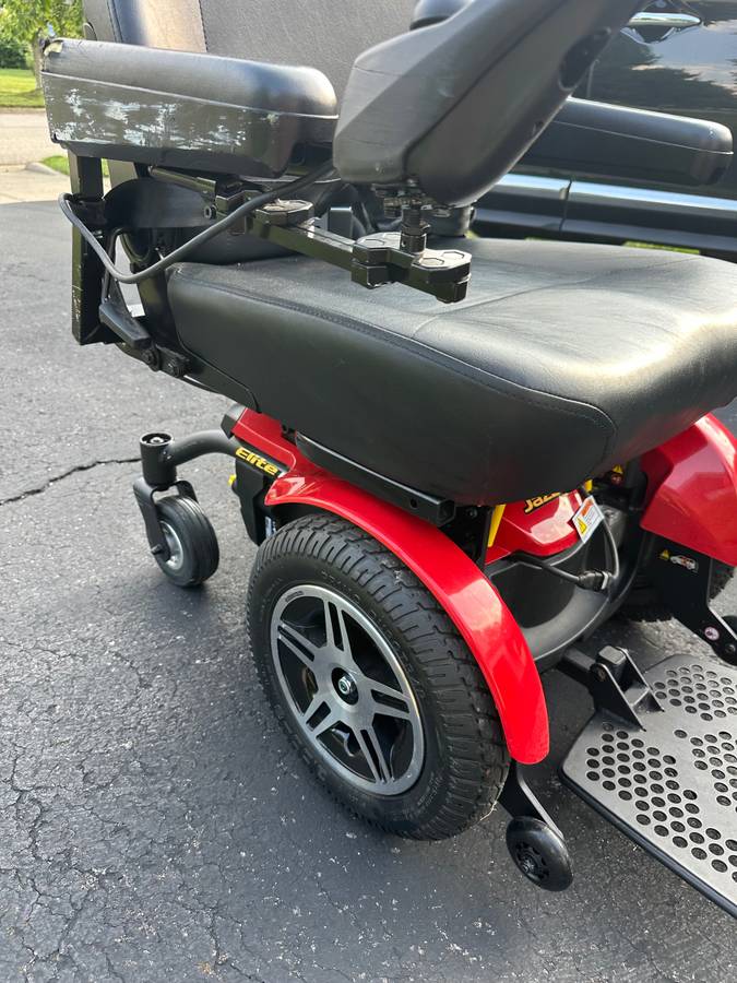Jazzy Elite HD Power Scooter / wheelchair