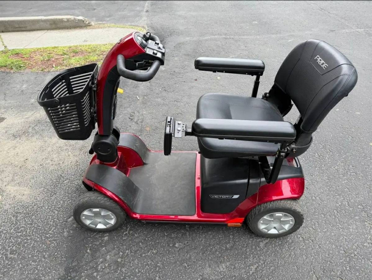 Victory 10 Power Scooter