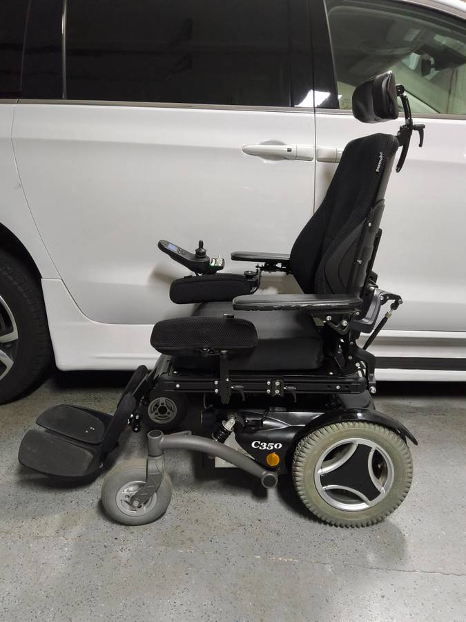 Power wheelchair