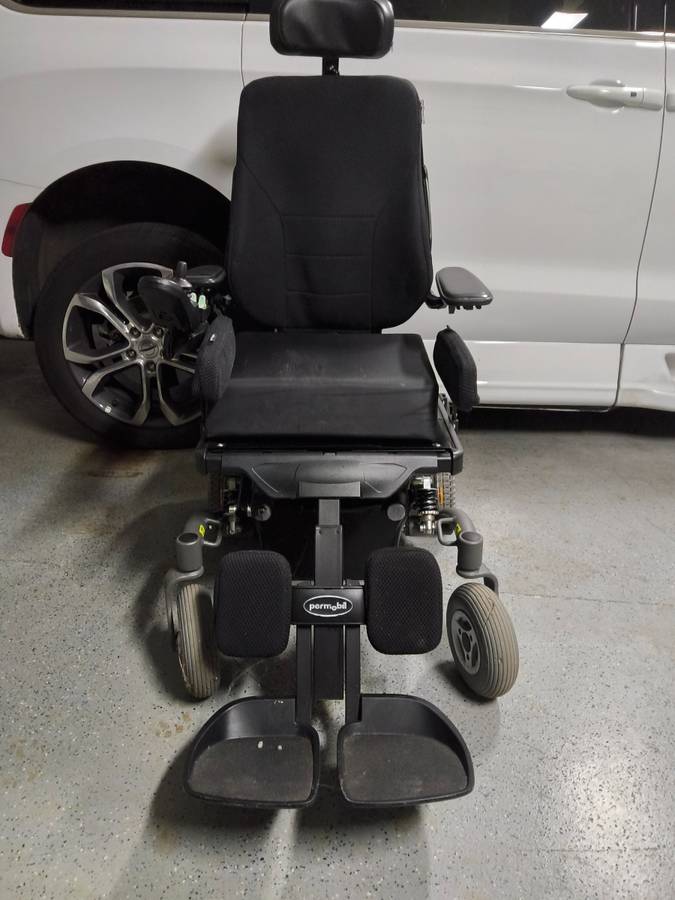 Power wheelchair