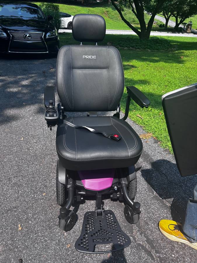Electric wheelchair