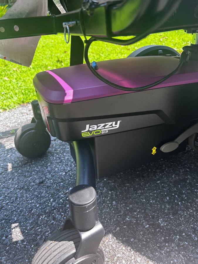 Electric wheelchair