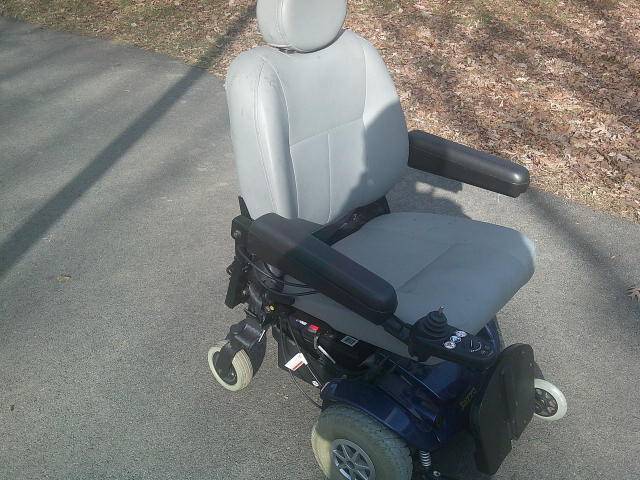 JAZZY ELECTRIC WHEELCHAIR - (CENTERVILLE)