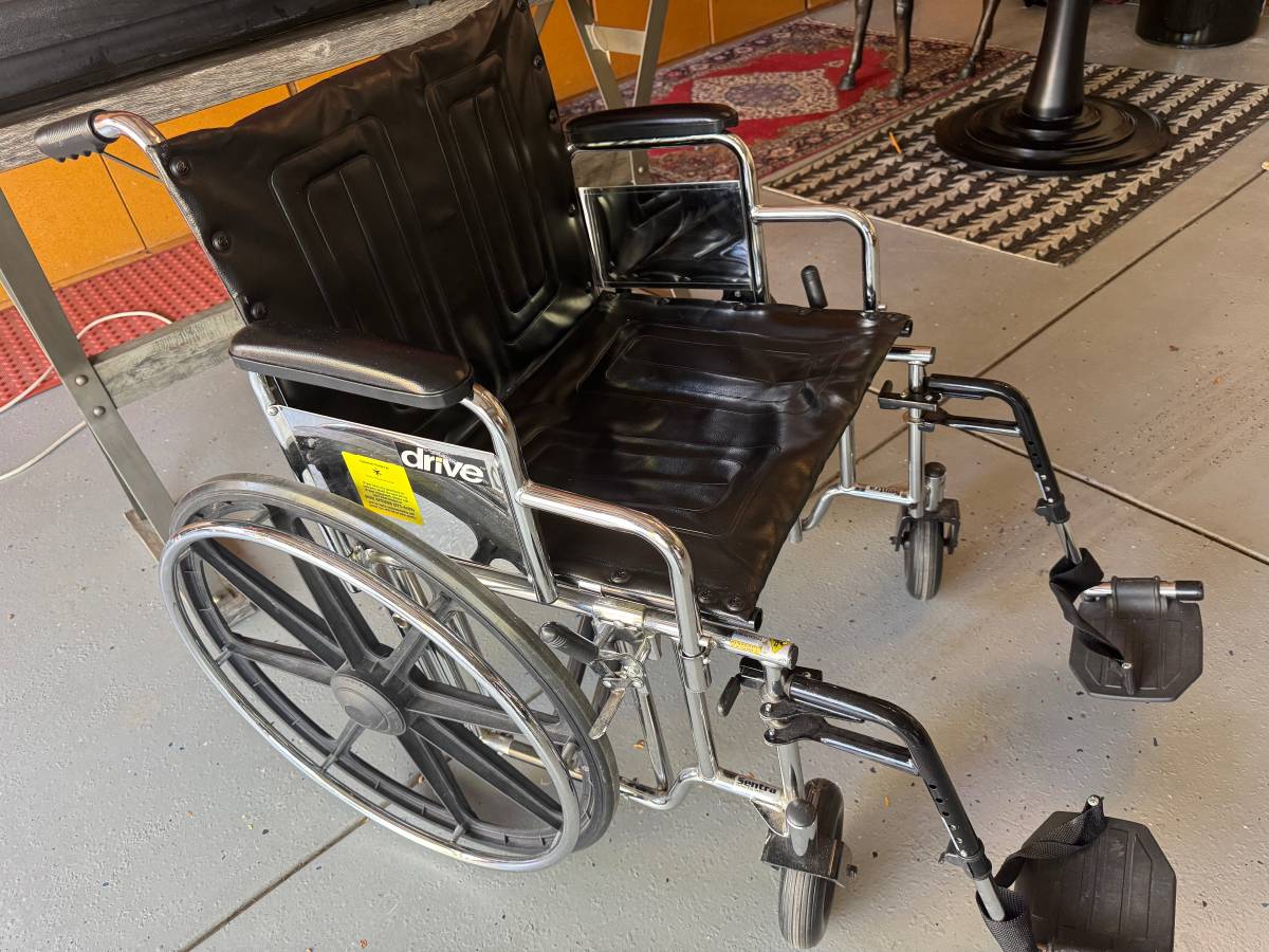 Large folding wheelchair
