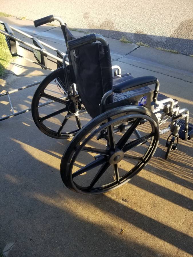 Medline wheelchair wide seat