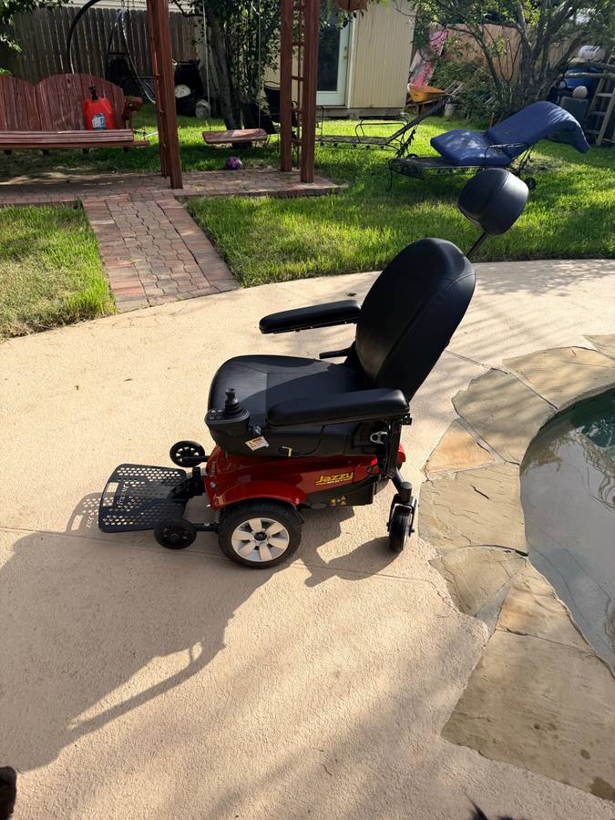 Motorized wheelchair