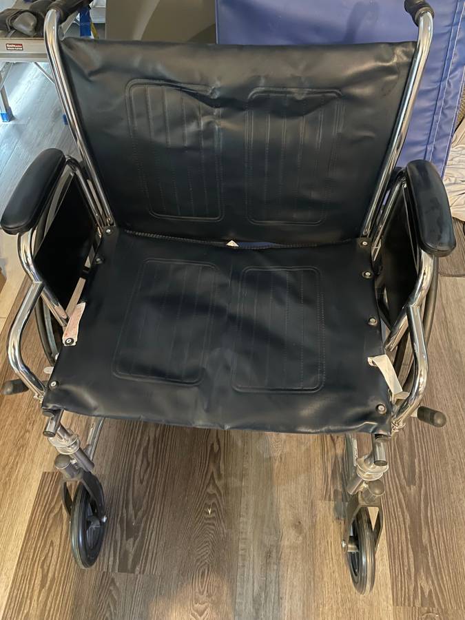 Medline excel extra wide wheelchair like new