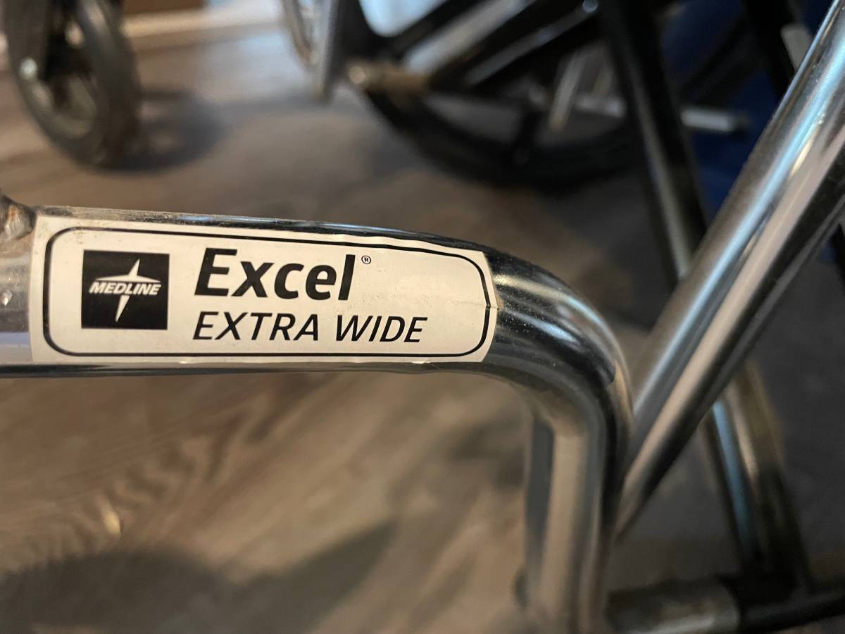 Medline excel extra wide wheelchair like new