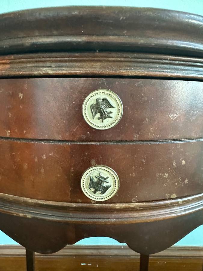 Classic American Endtable