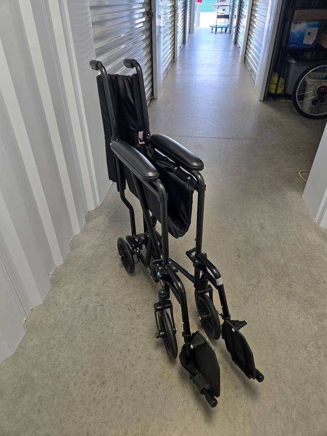 Real Nice Transport Wheelchair