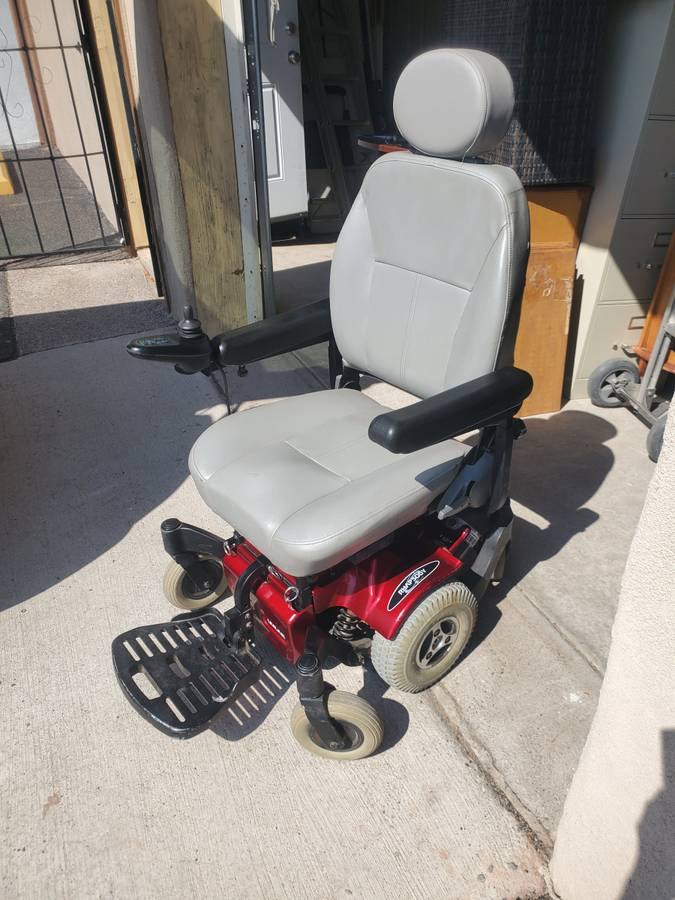 Powered wheelchair