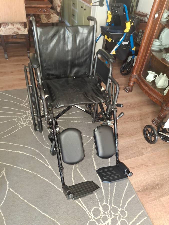 Medline K2B full size standard wheelchair
