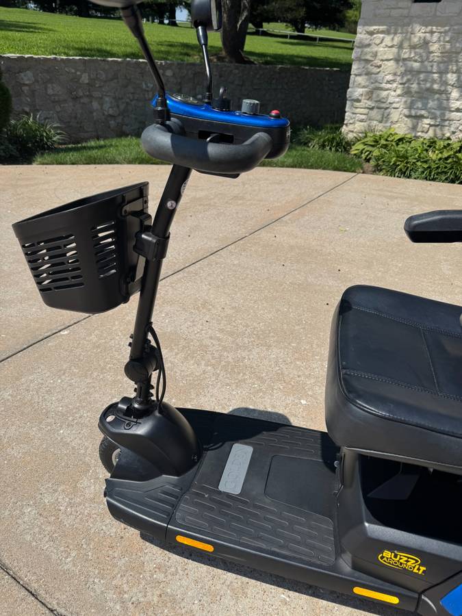 Golden Tech Buzzaround LT3 Wheel Mobility Scooter