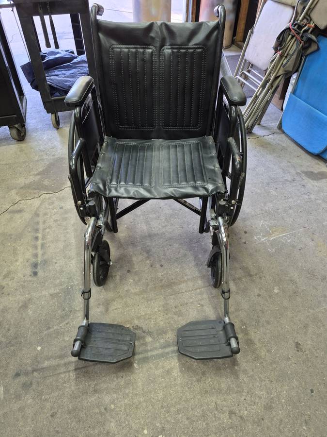 Drive wheelchair