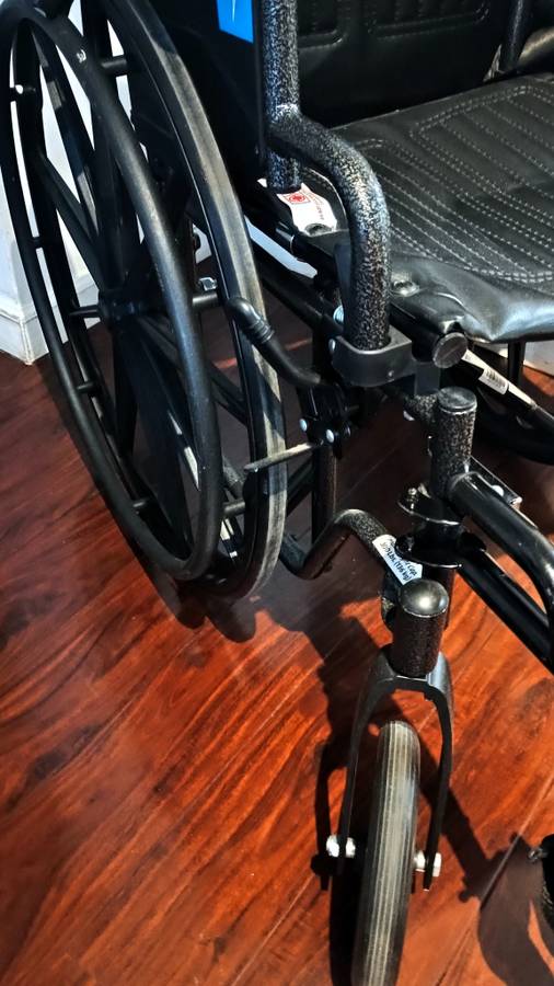 Medline Guardian K1 Folding Manual Wheelchair