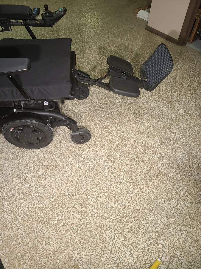 Like New Invacare TDX SP2 Power Wheelchair
