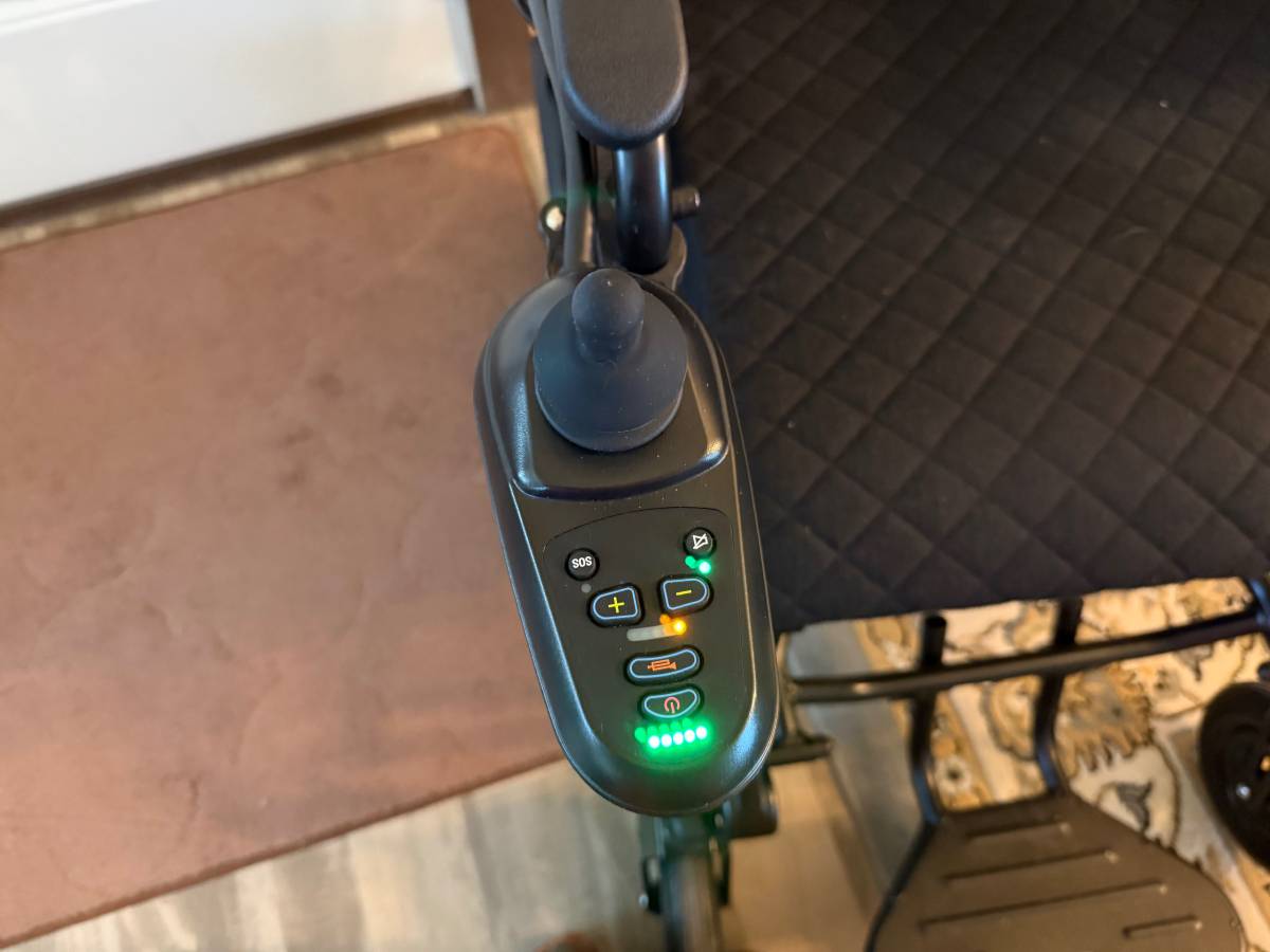 Electric wheelchair