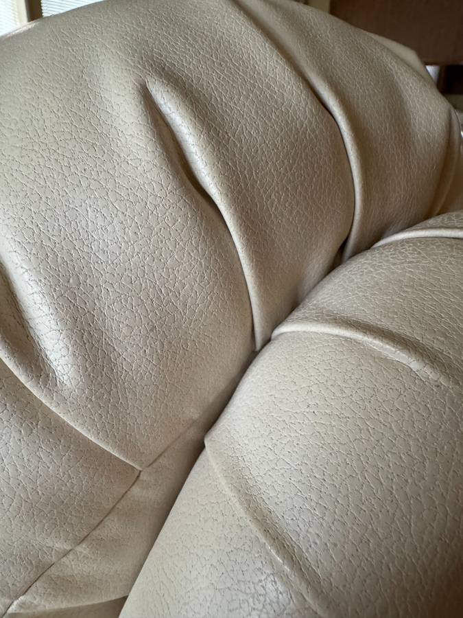 LARGE LEATHER LIFT/RECLINER CHAIR -  (Tacoma West End)
