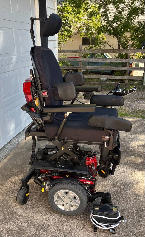 2023 Quantum Edge # Power Wheelchair